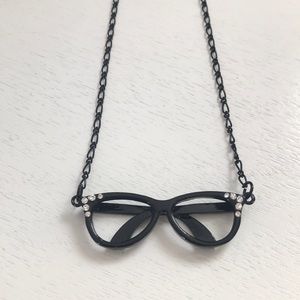 Cute glasses necklace